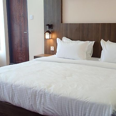 Hotel Aerolink Katmandu Dış mekan fotoğraf